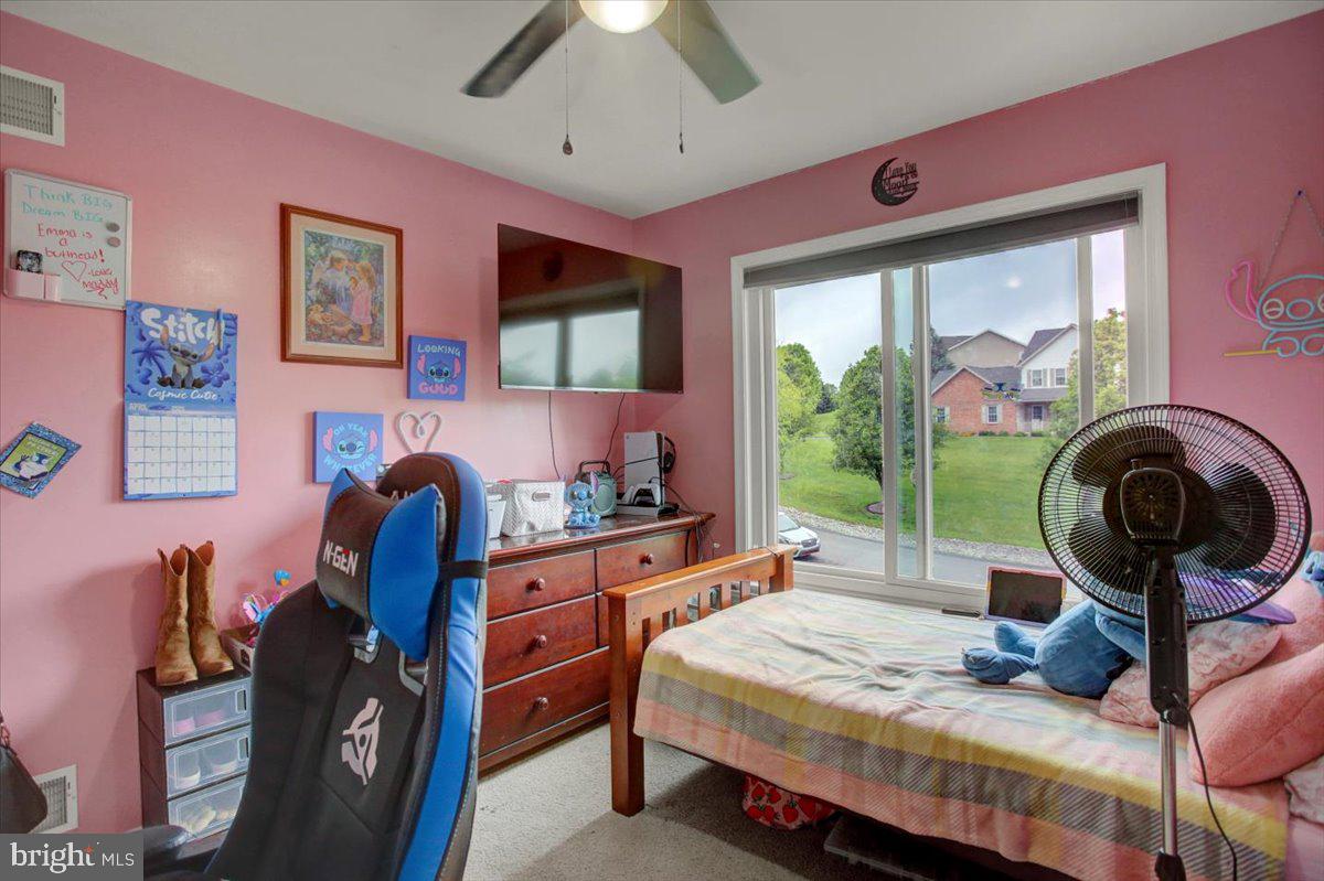 LIBERTY ESTATES - Residential