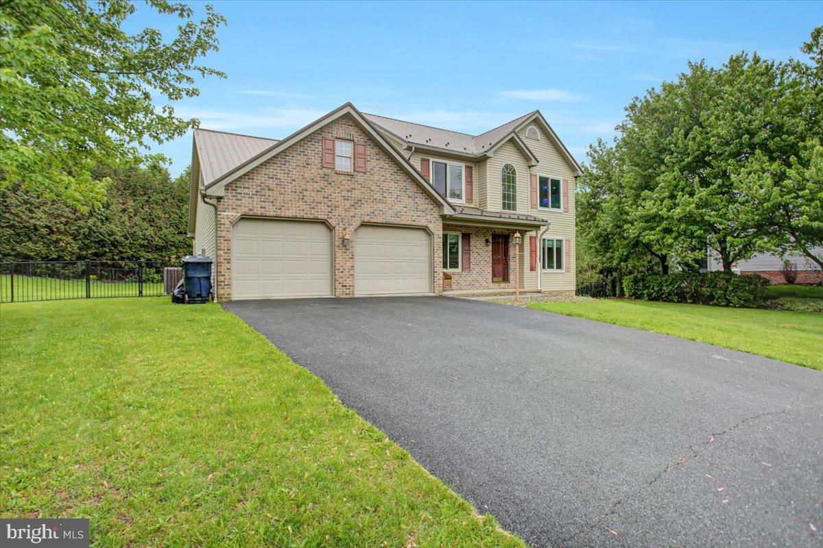 LIBERTY ESTATES - Residential