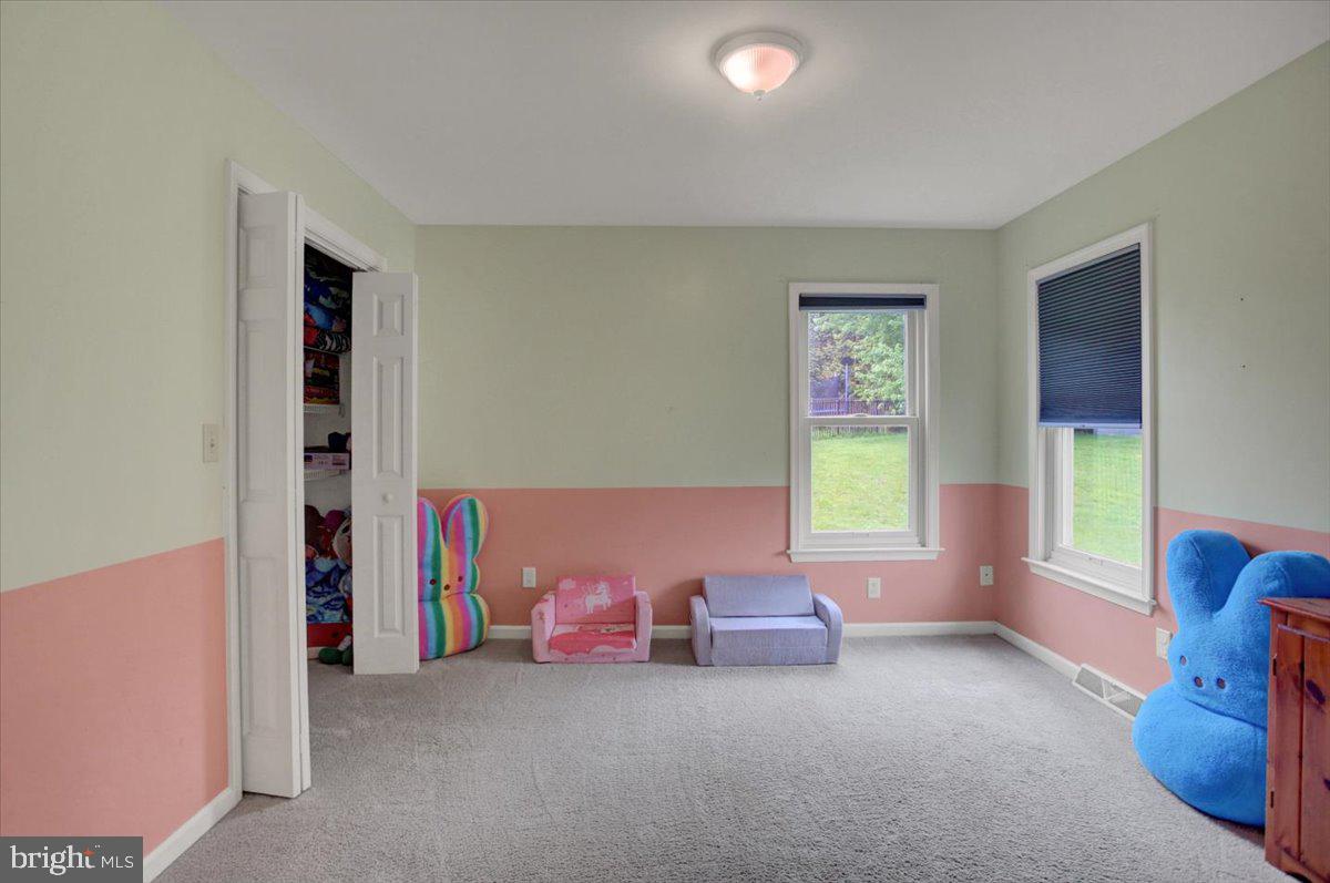 LIBERTY ESTATES - Residential