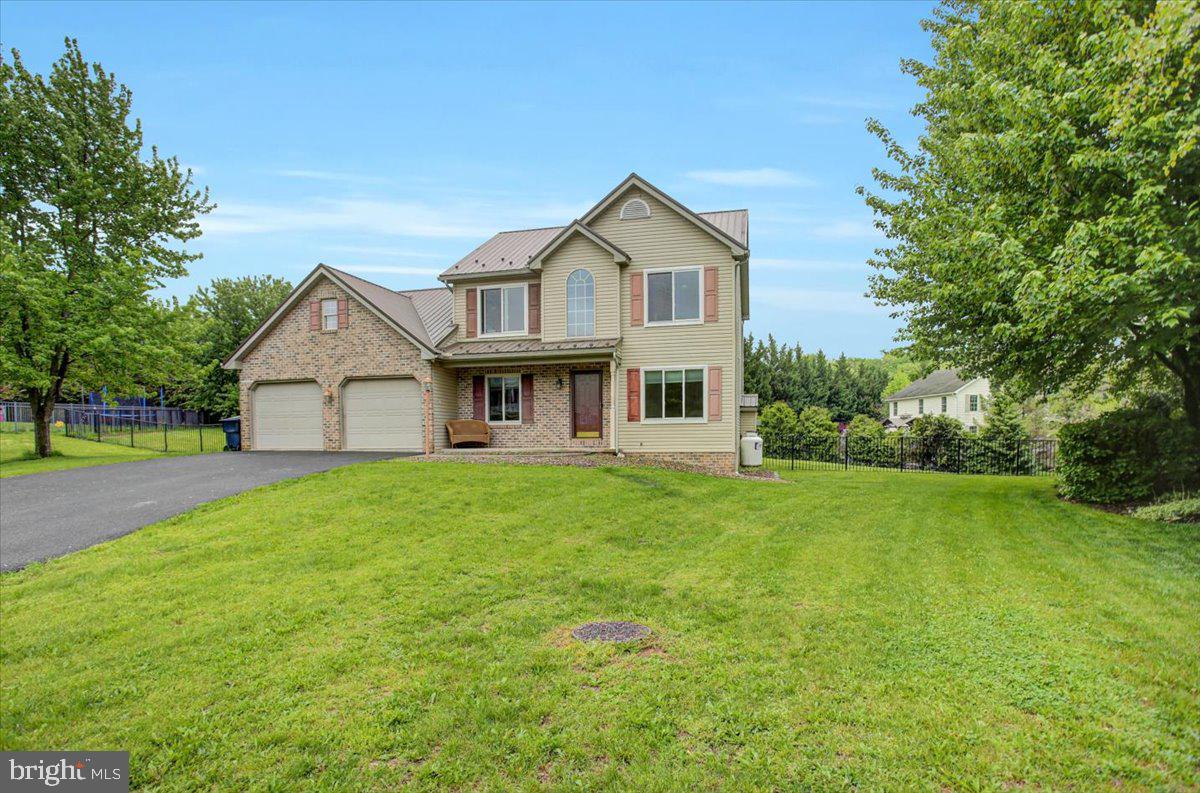 LIBERTY ESTATES - Residential