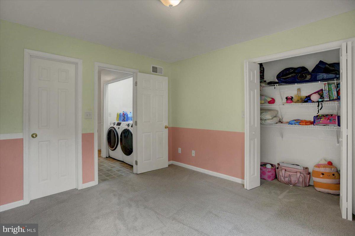 LIBERTY ESTATES - Residential