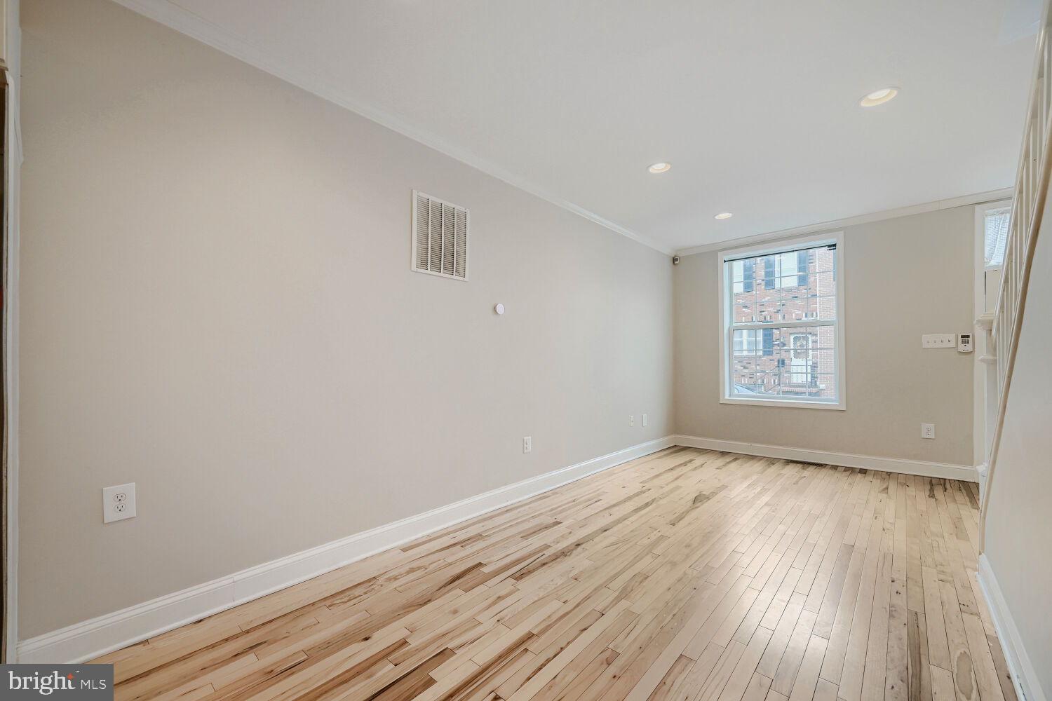 HIGHLANDTOWN - Residential