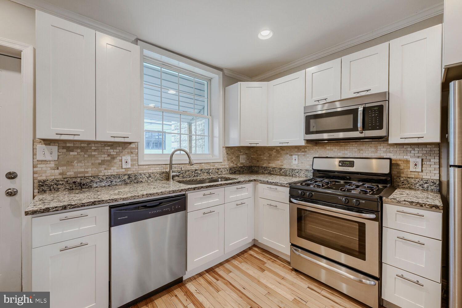 HIGHLANDTOWN - Residential