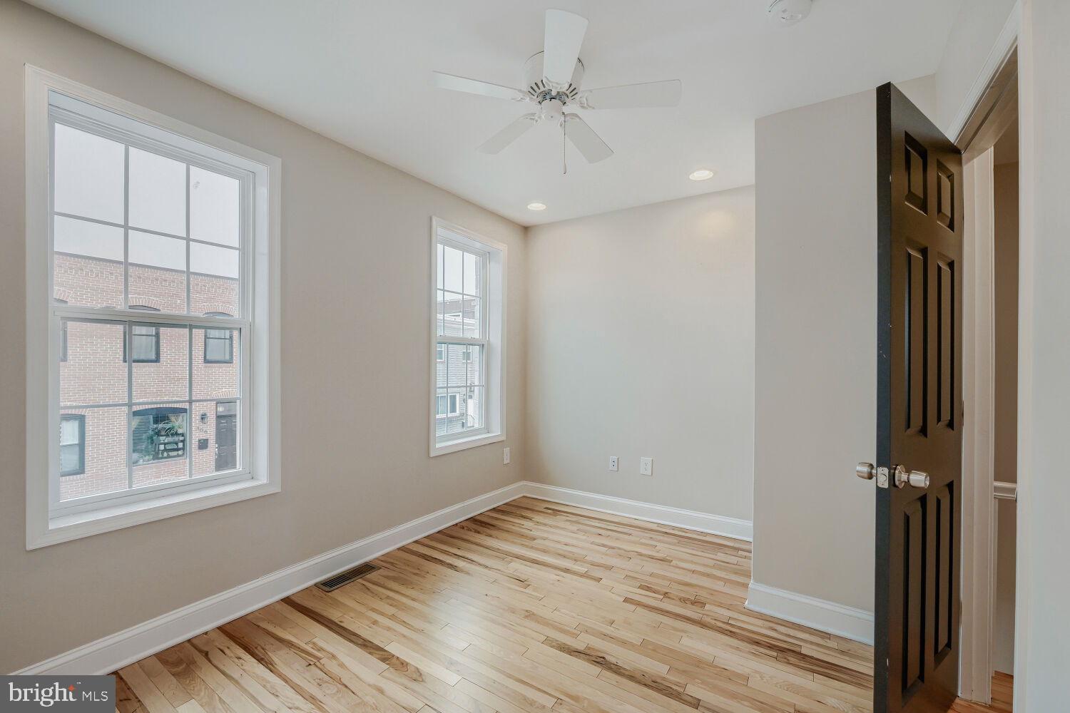 HIGHLANDTOWN - Residential