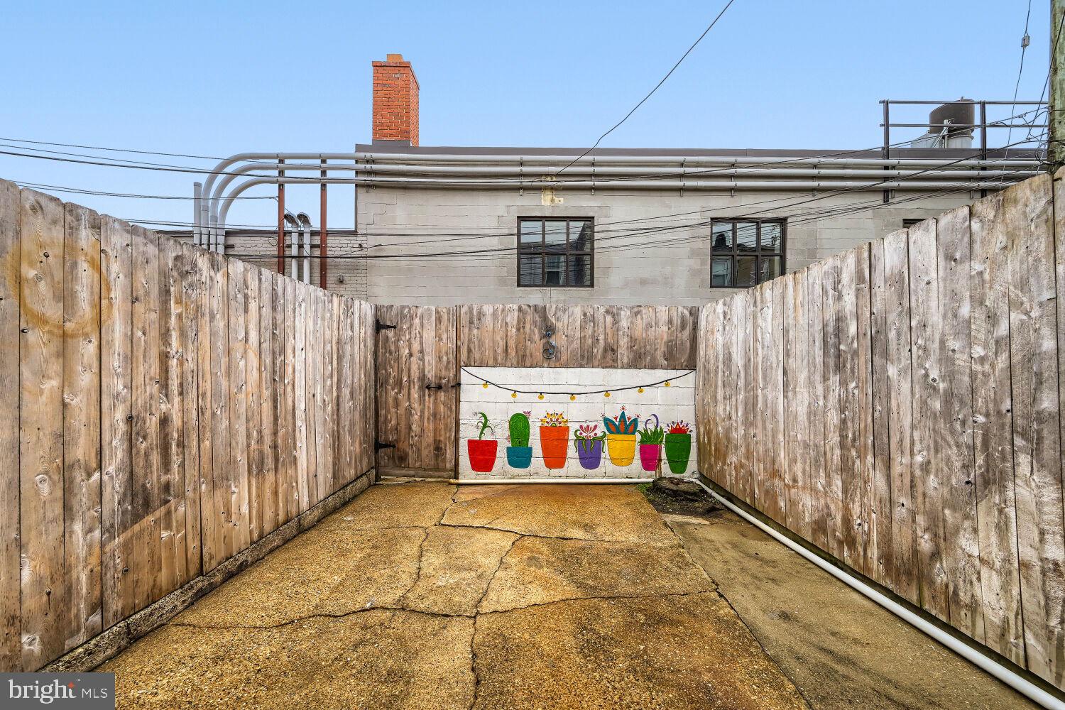 HIGHLANDTOWN - Residential