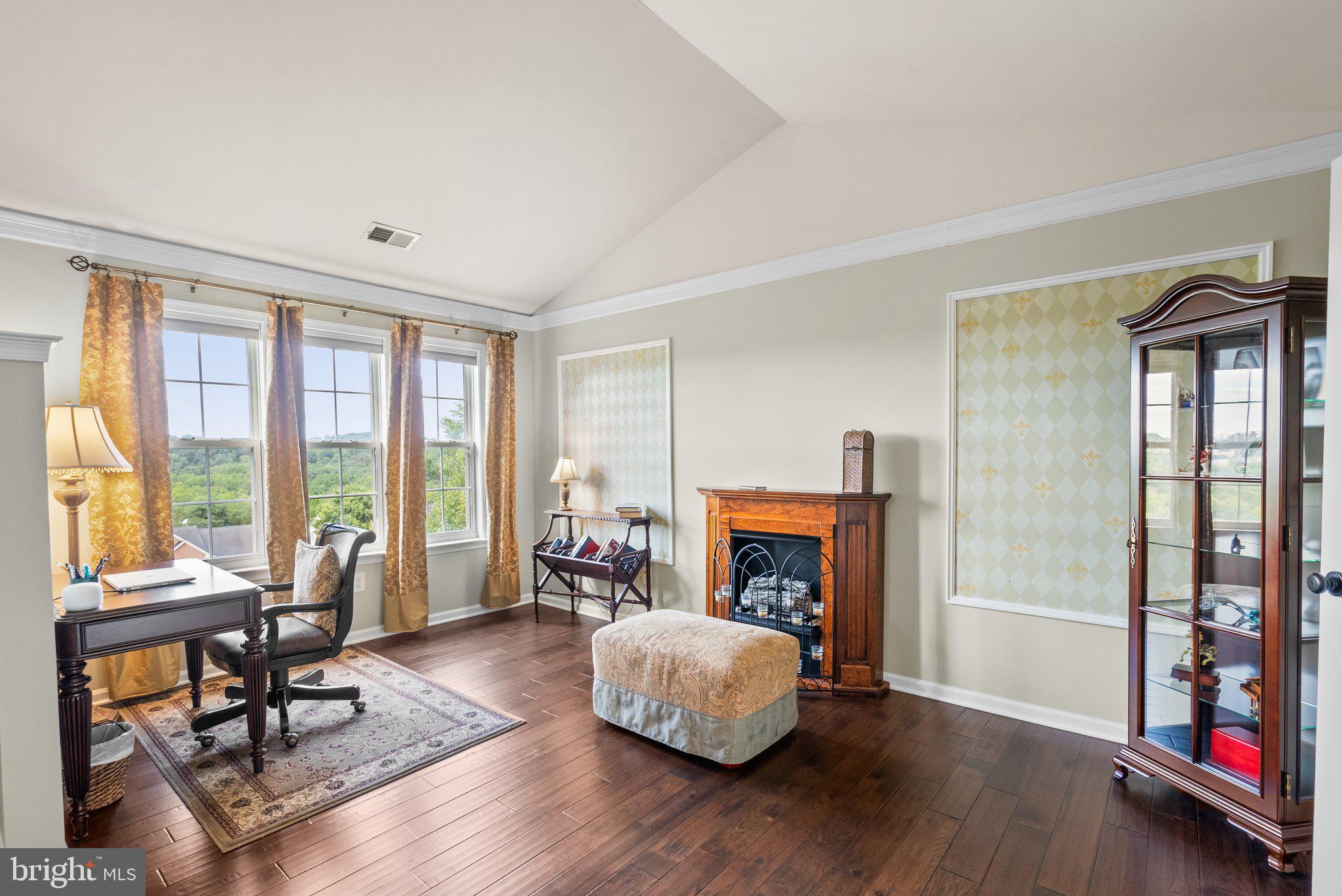 WESTWINDS - Residential