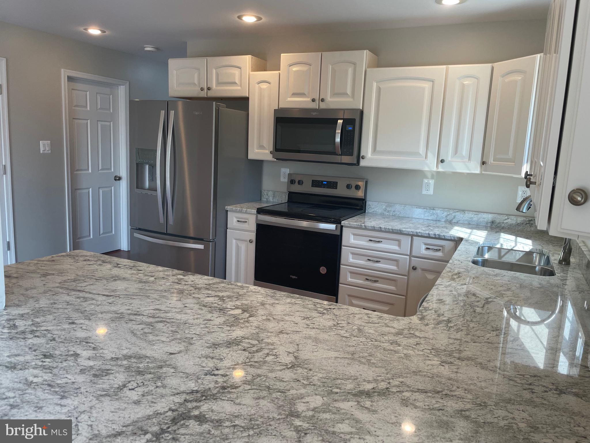 BUCKINGHAM VIEW - Residential Lease