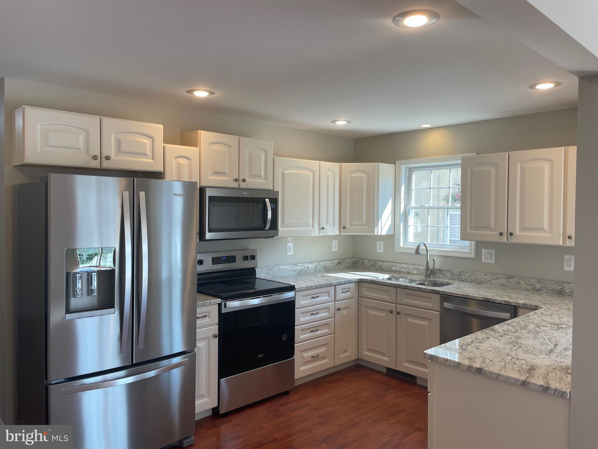 BUCKINGHAM VIEW - Residential Lease