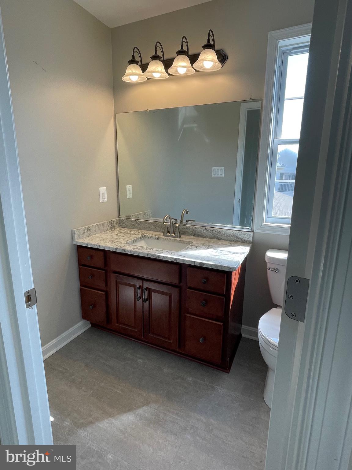 BUCKINGHAM VIEW - Residential Lease