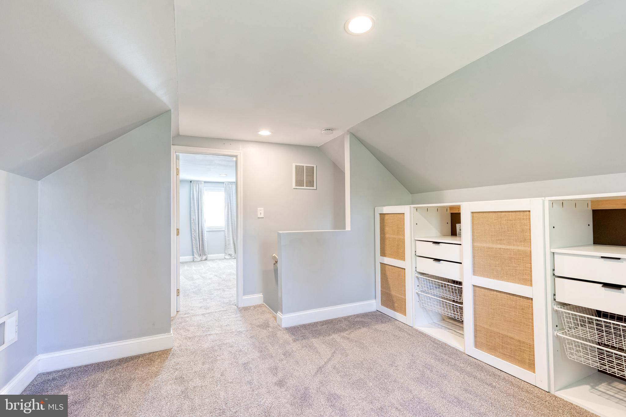 LAURAVILLE HISTORIC DISTRICT - Residential Lease