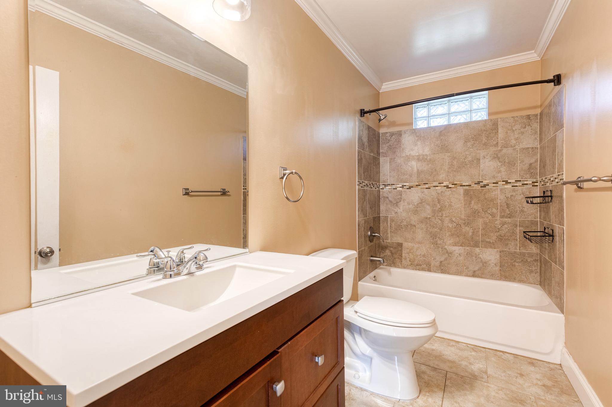 LAURAVILLE HISTORIC DISTRICT - Residential Lease