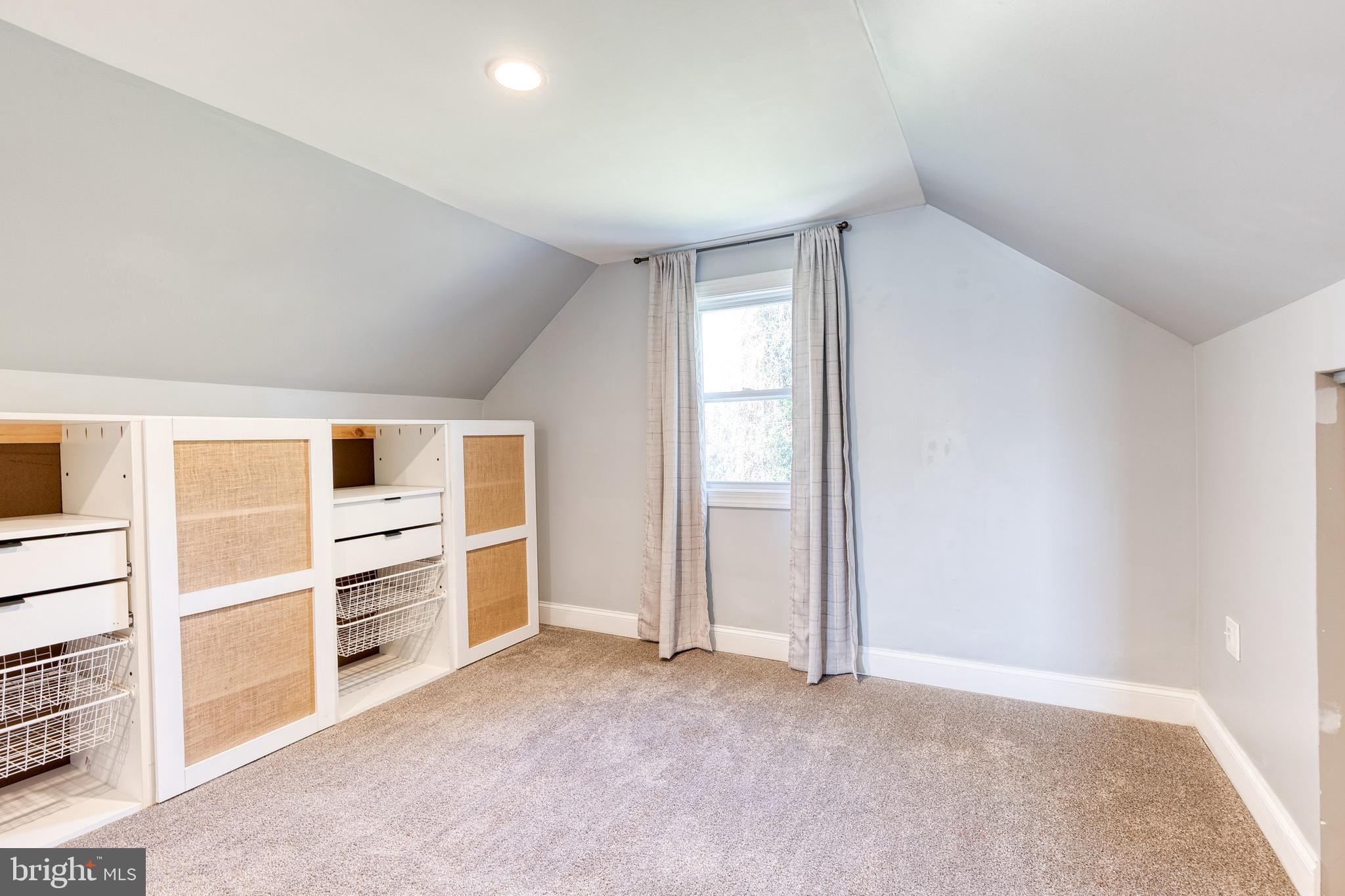 LAURAVILLE HISTORIC DISTRICT - Residential Lease