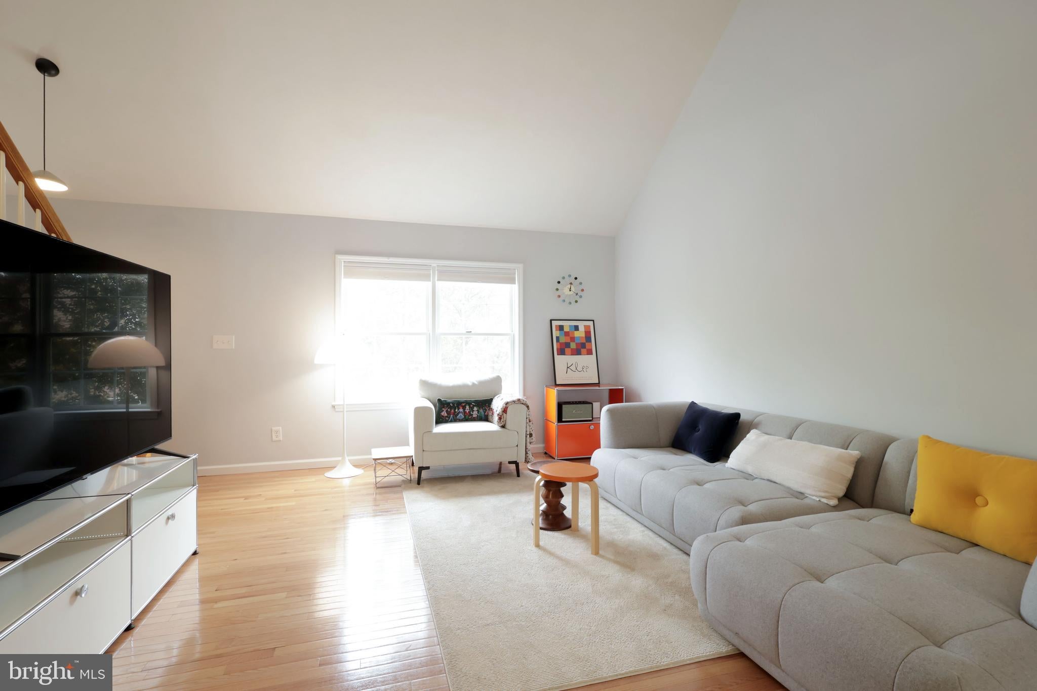 216 AMBLEWOOD WAY