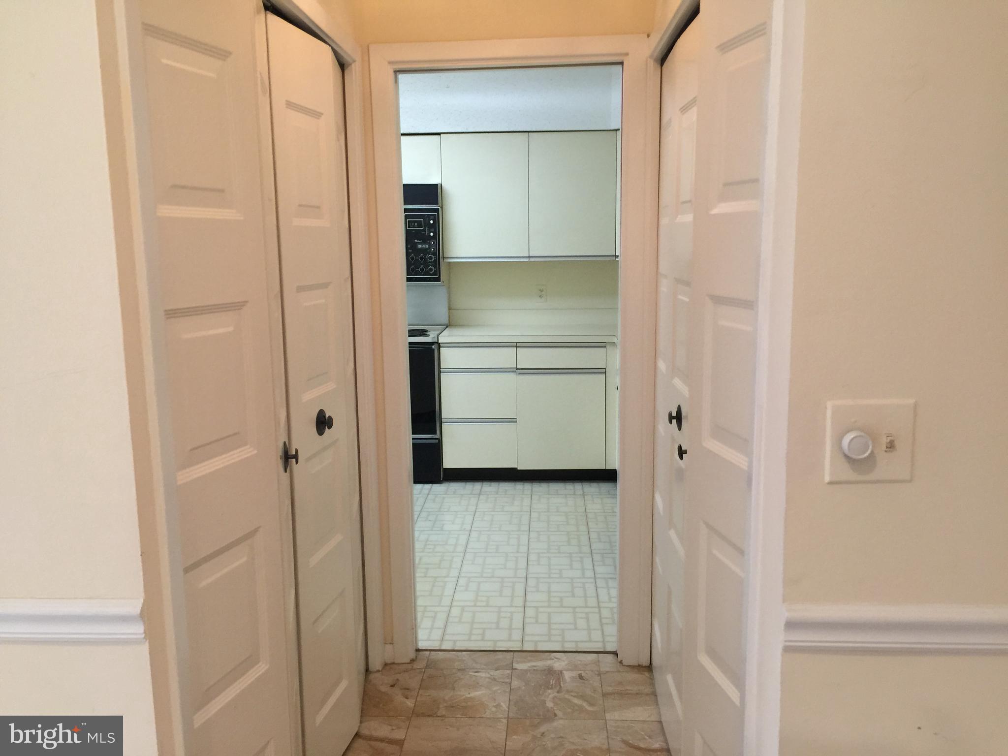 SKYLINE SQUARE CONDO - Residential