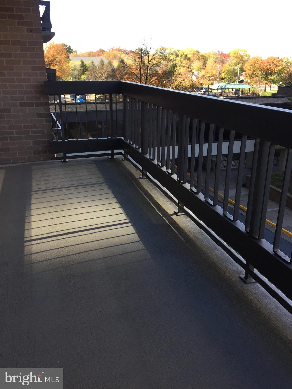 SKYLINE SQUARE CONDO - Residential