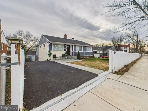 Photo of 6803 Ingraham Street, RIVERDALE, MD 20737 (MLS # MDPG2188966)