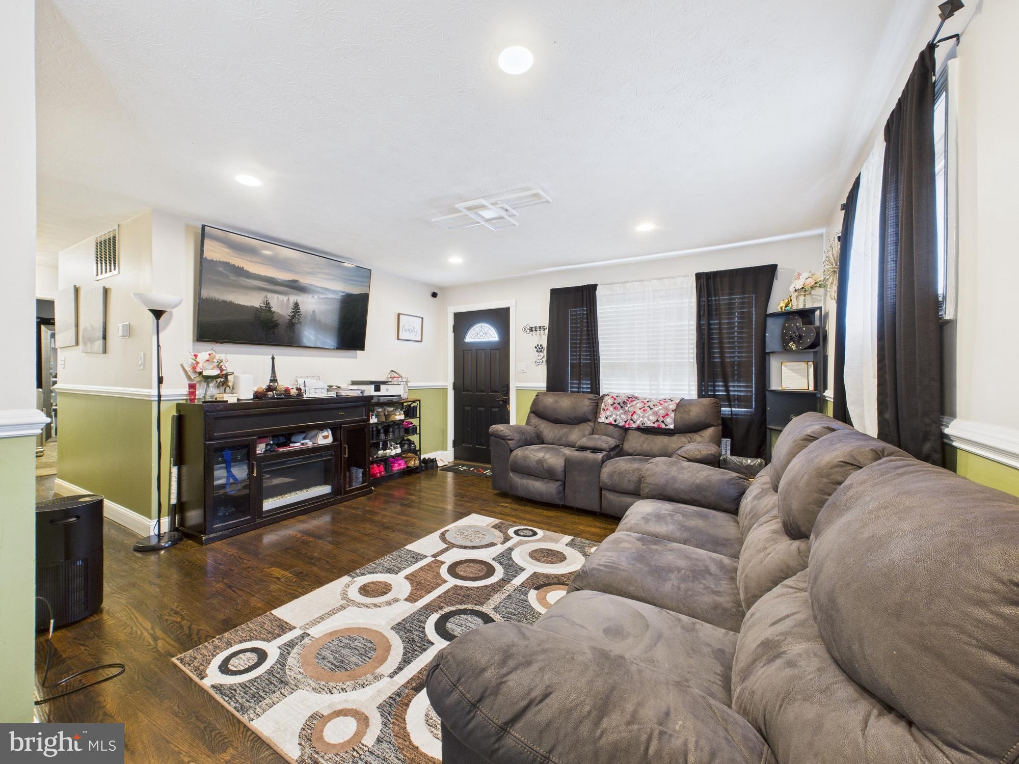 BEACON HEIGHTS - Residential