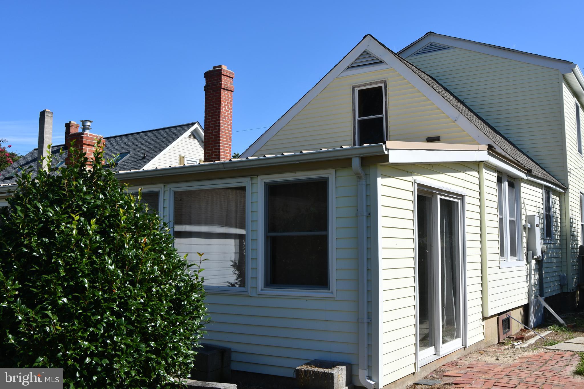 158 WRIGHT STREET