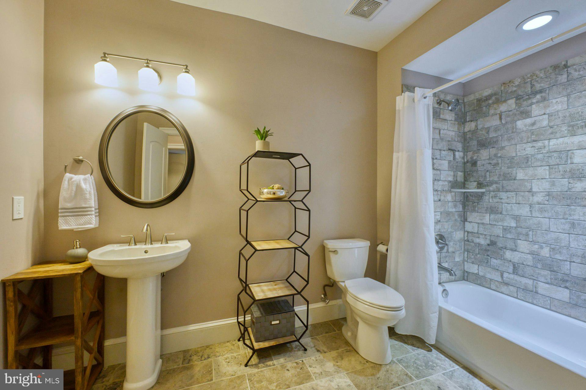 GRENATA - Residential