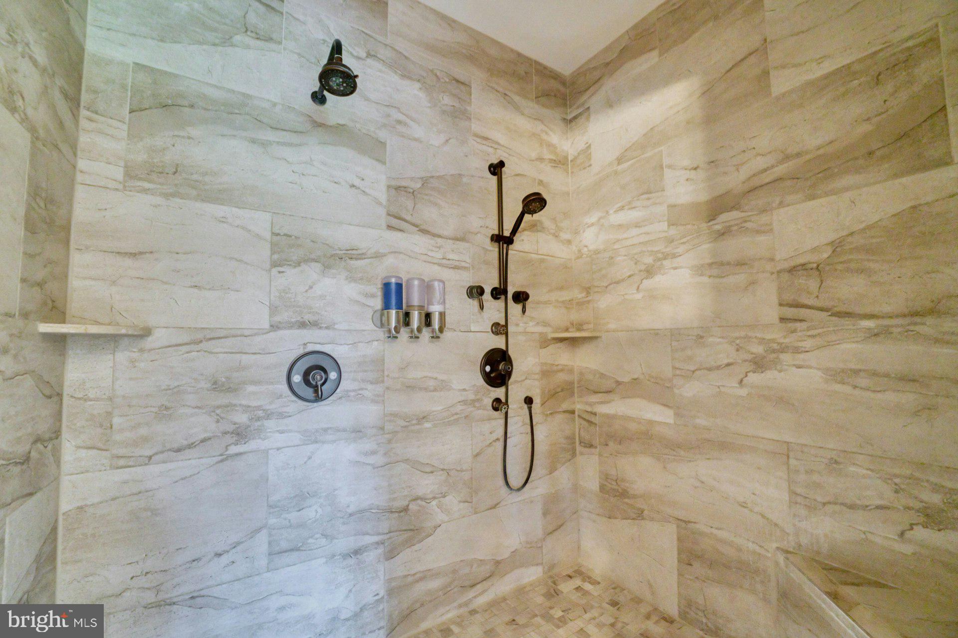 GRENATA - Residential