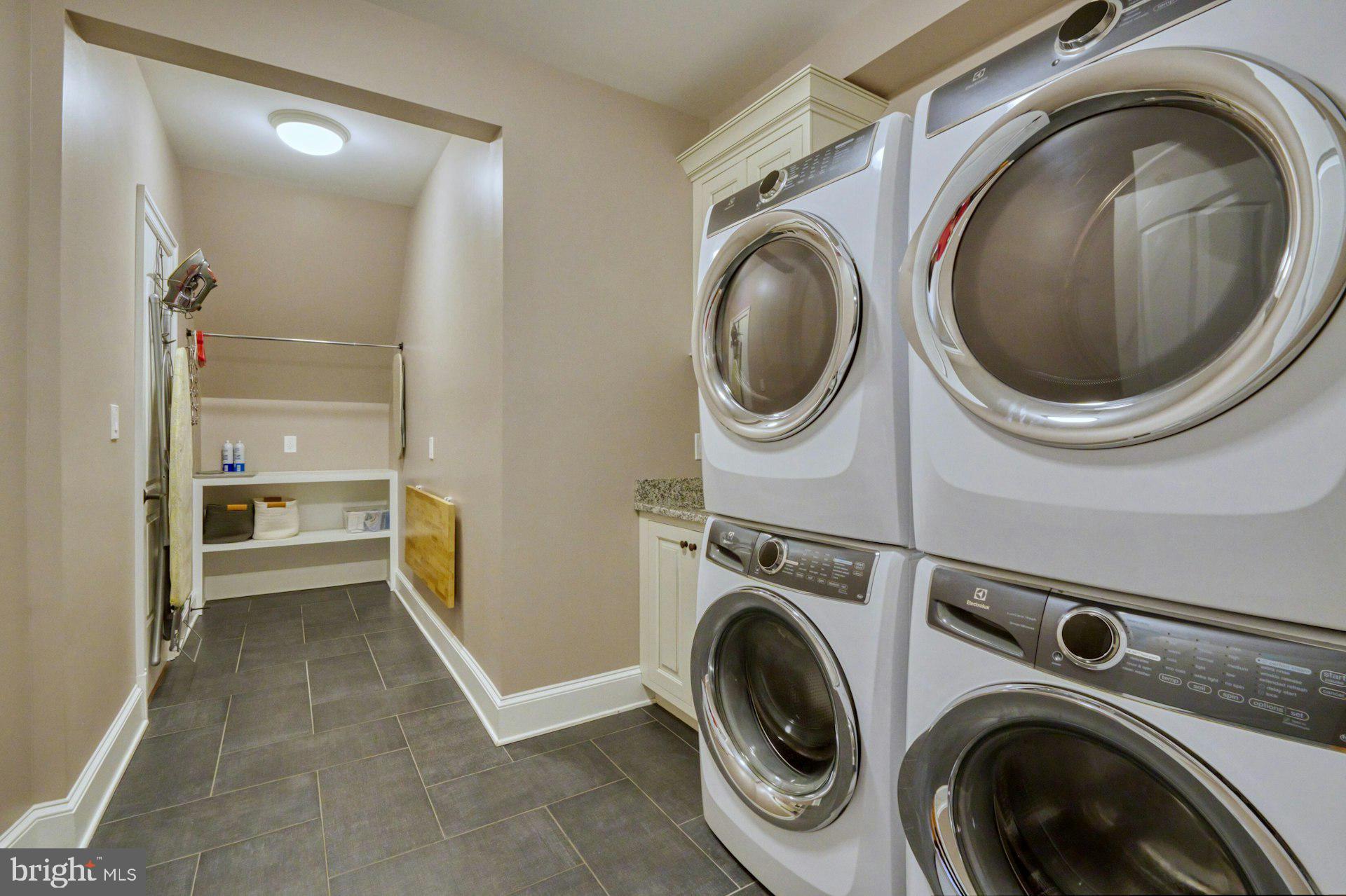 GRENATA - Residential