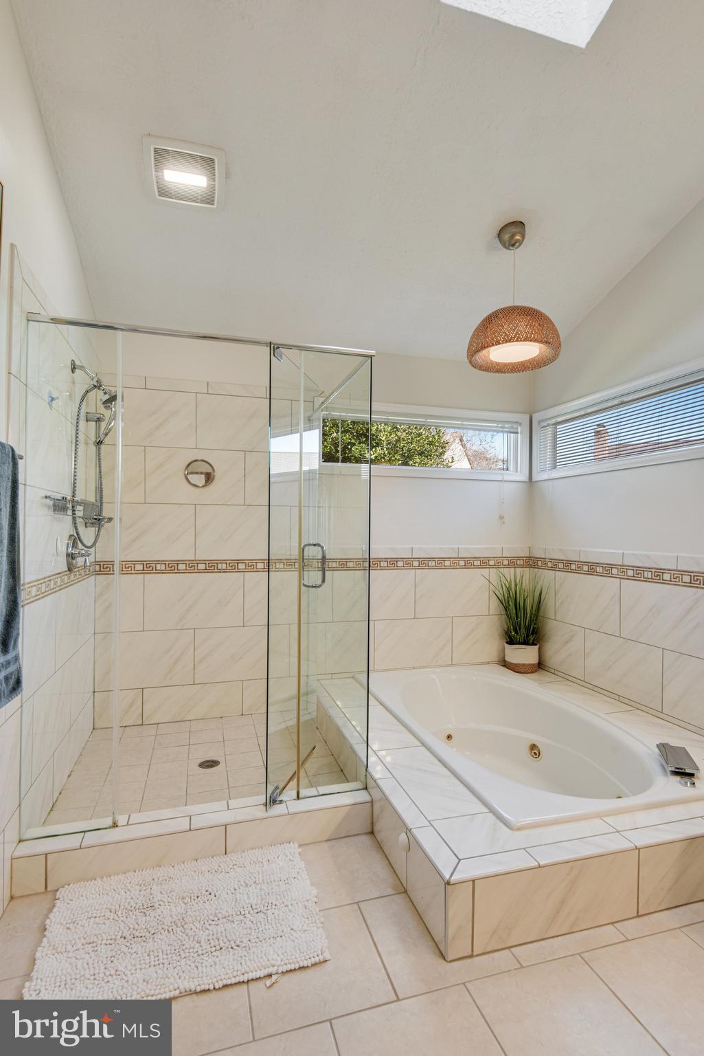 BARTONS GROVE - Residential