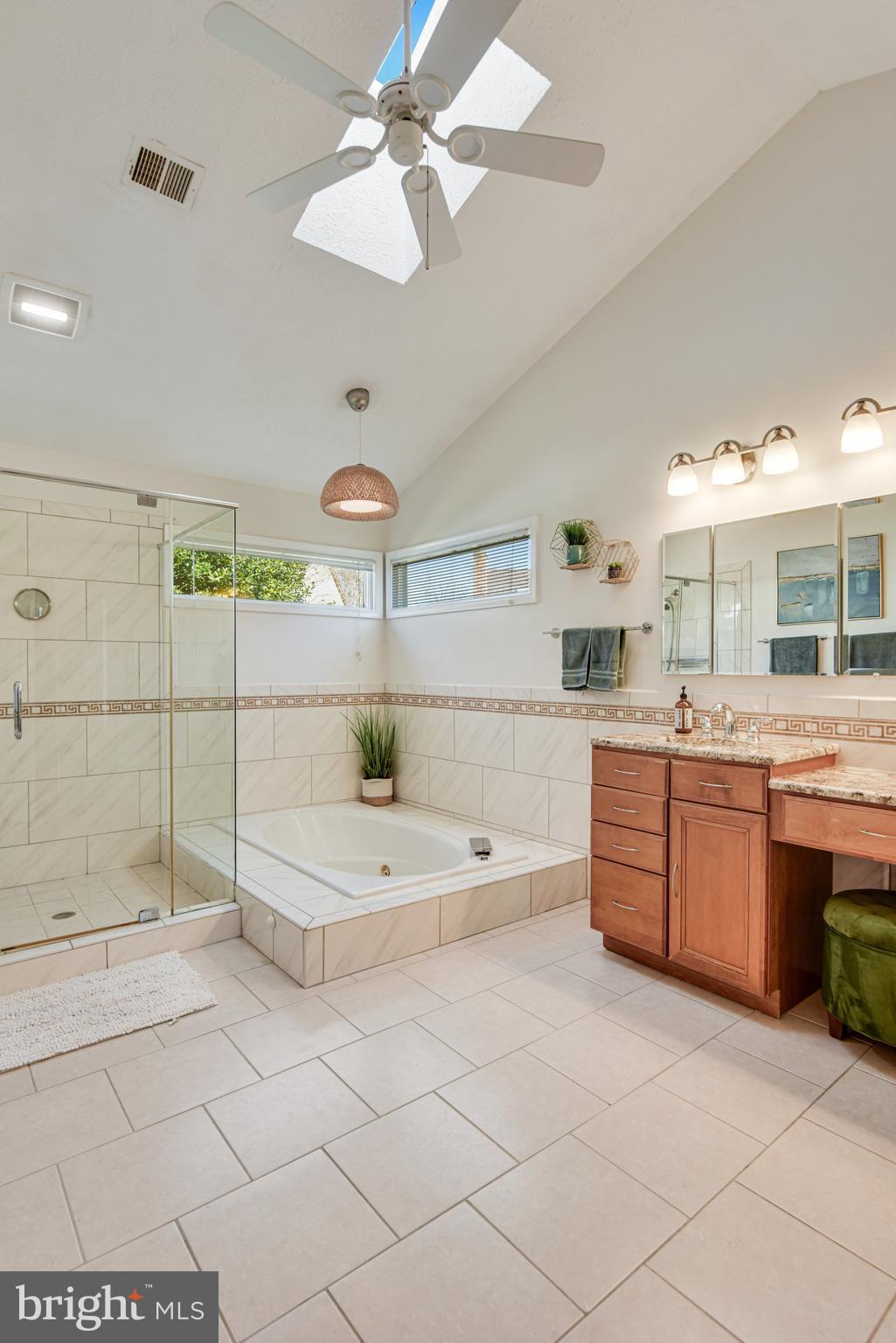 BARTONS GROVE - Residential