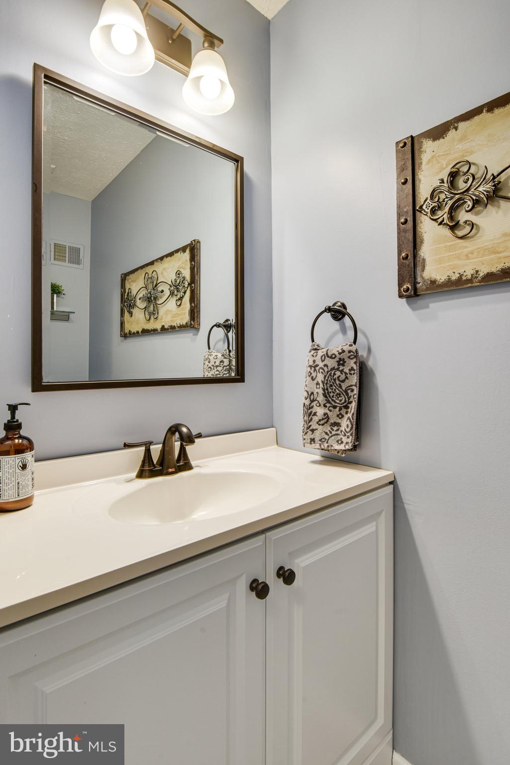 BARTONS GROVE - Residential