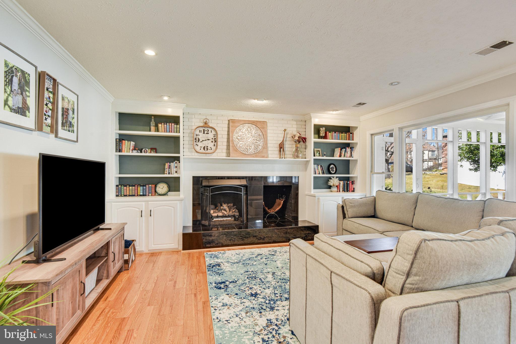 BARTONS GROVE - Residential