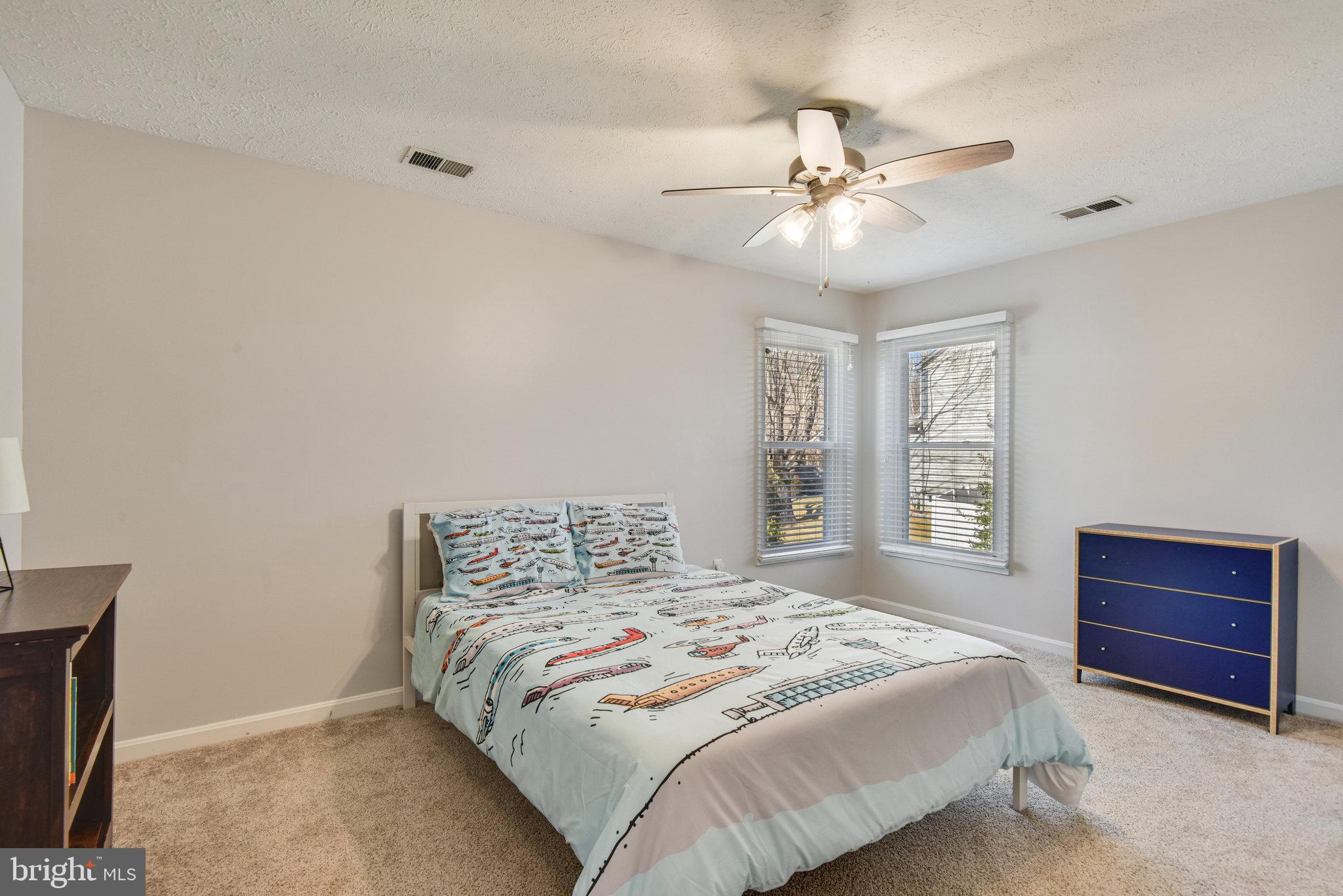 BARTONS GROVE - Residential