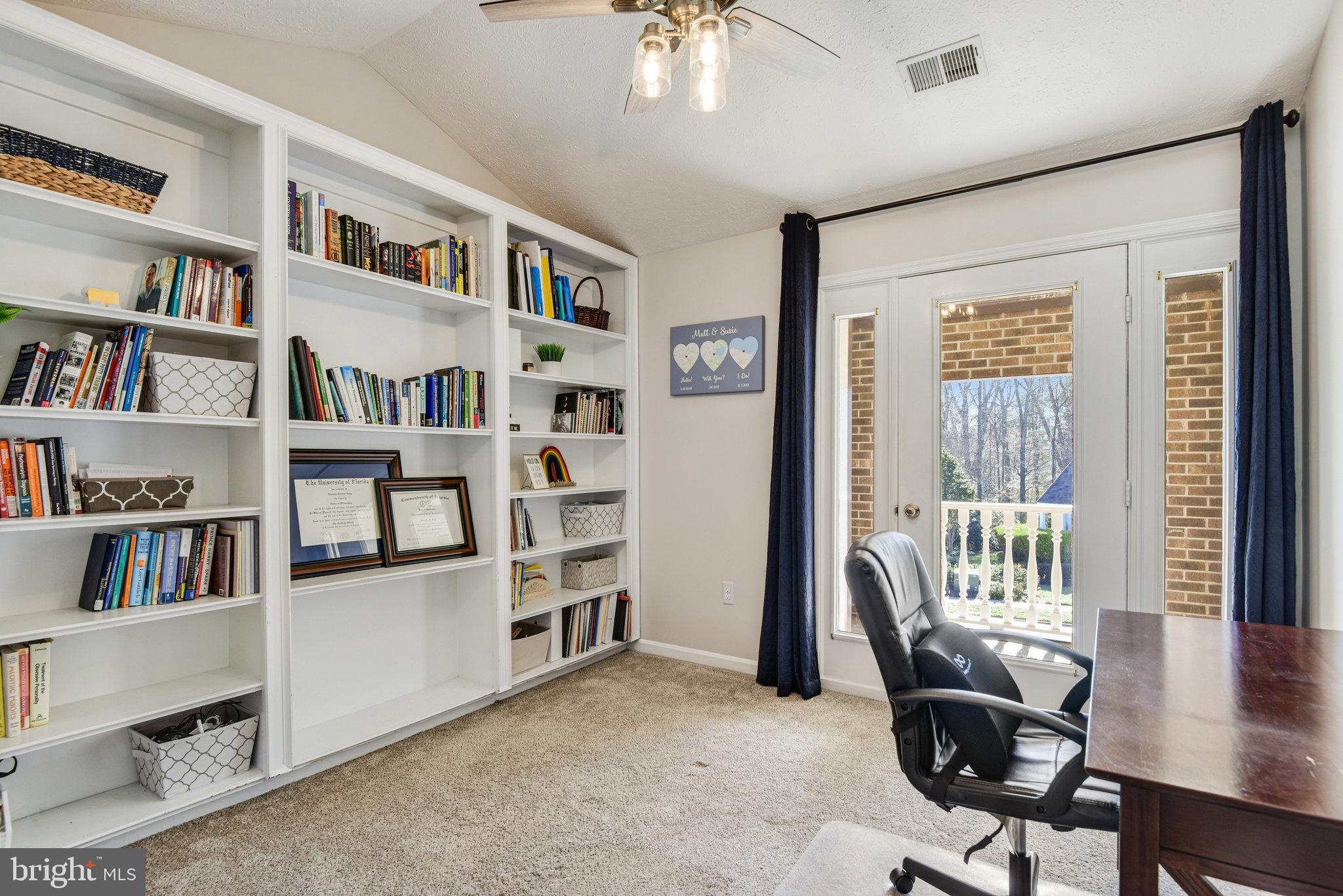 BARTONS GROVE - Residential