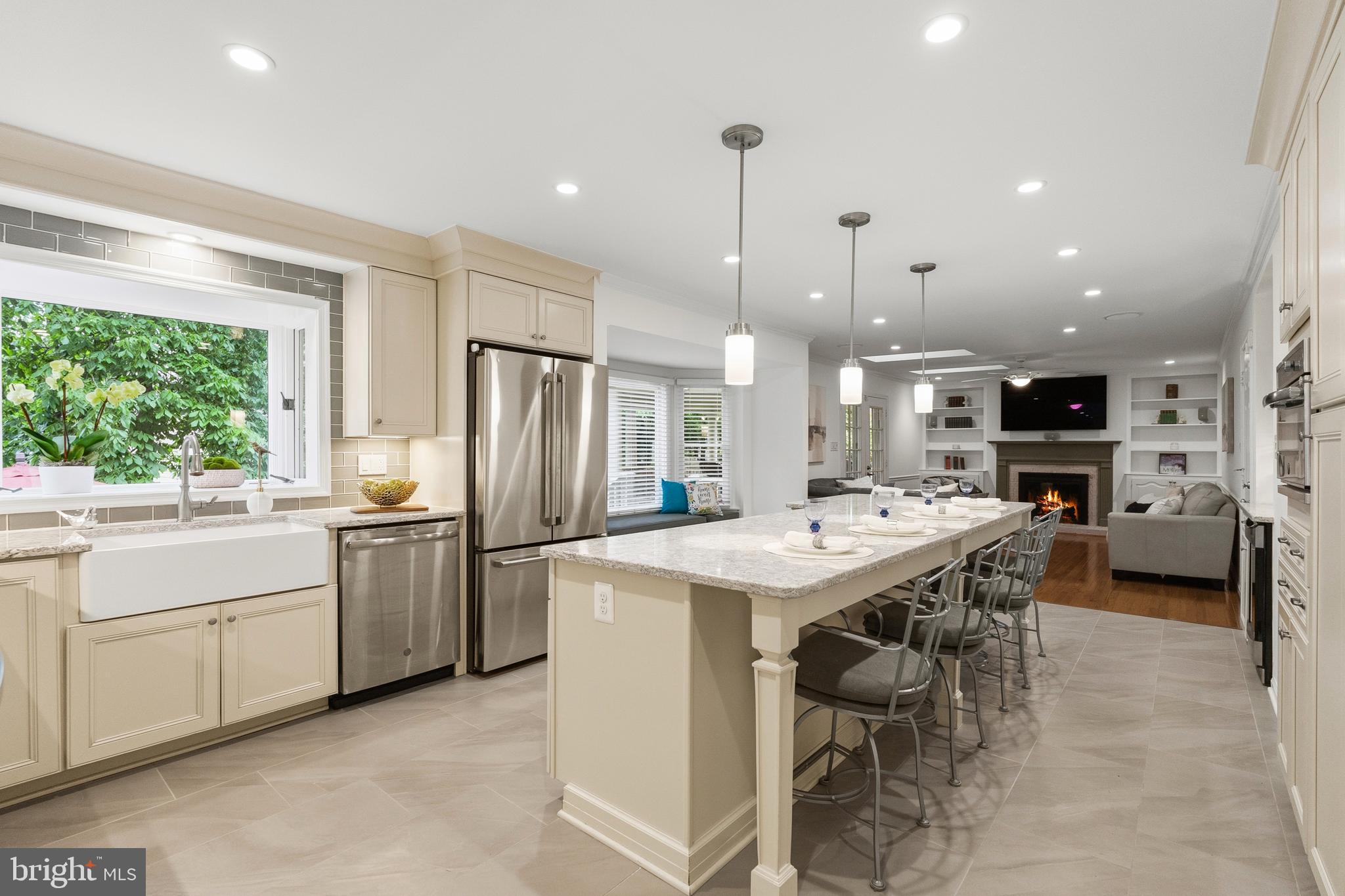 HUNTER VILLAGE - Residential