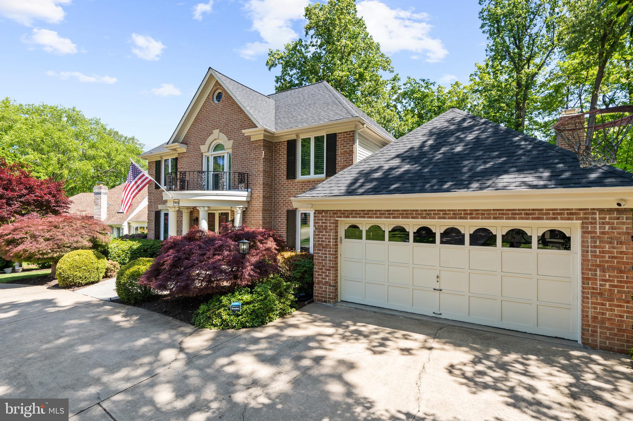 HUNTER VILLAGE - Residential
