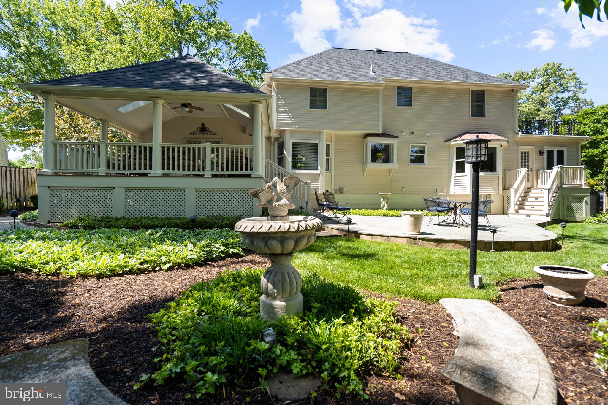 HUNTER VILLAGE - Residential