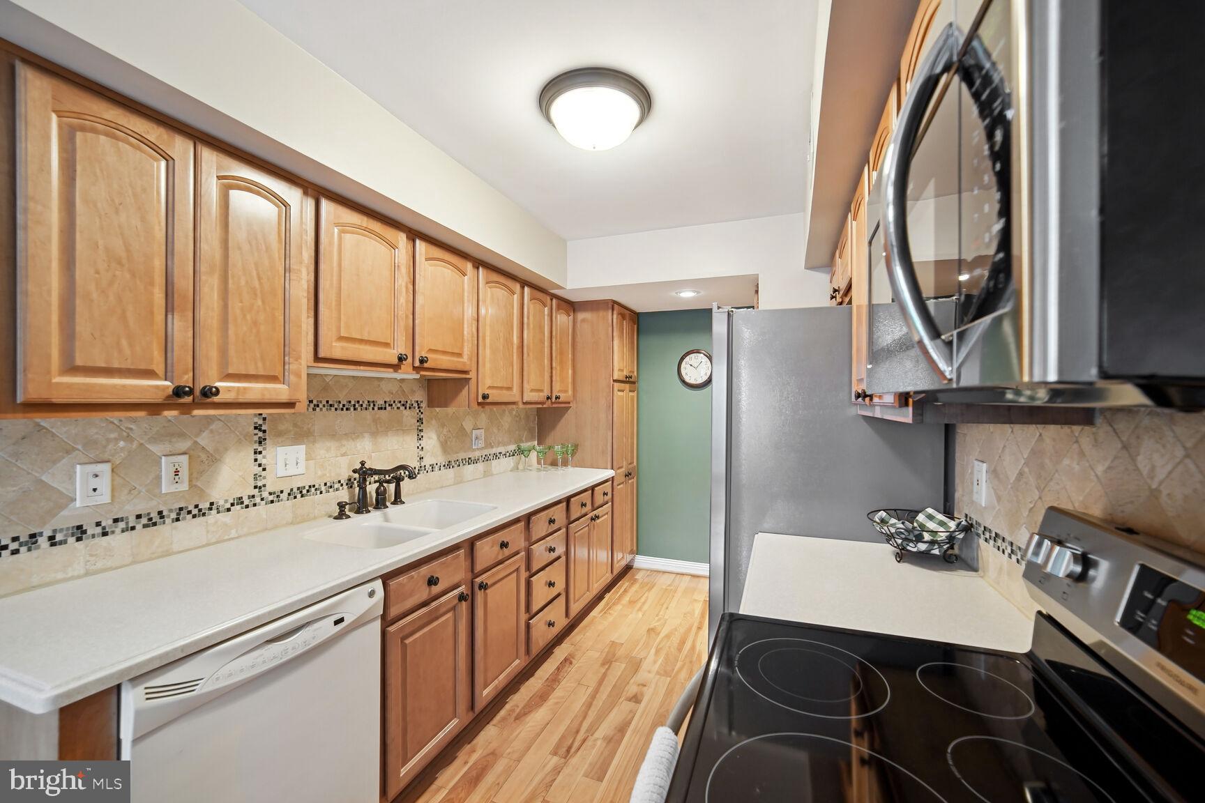 POTOMAC CHASE - Residential