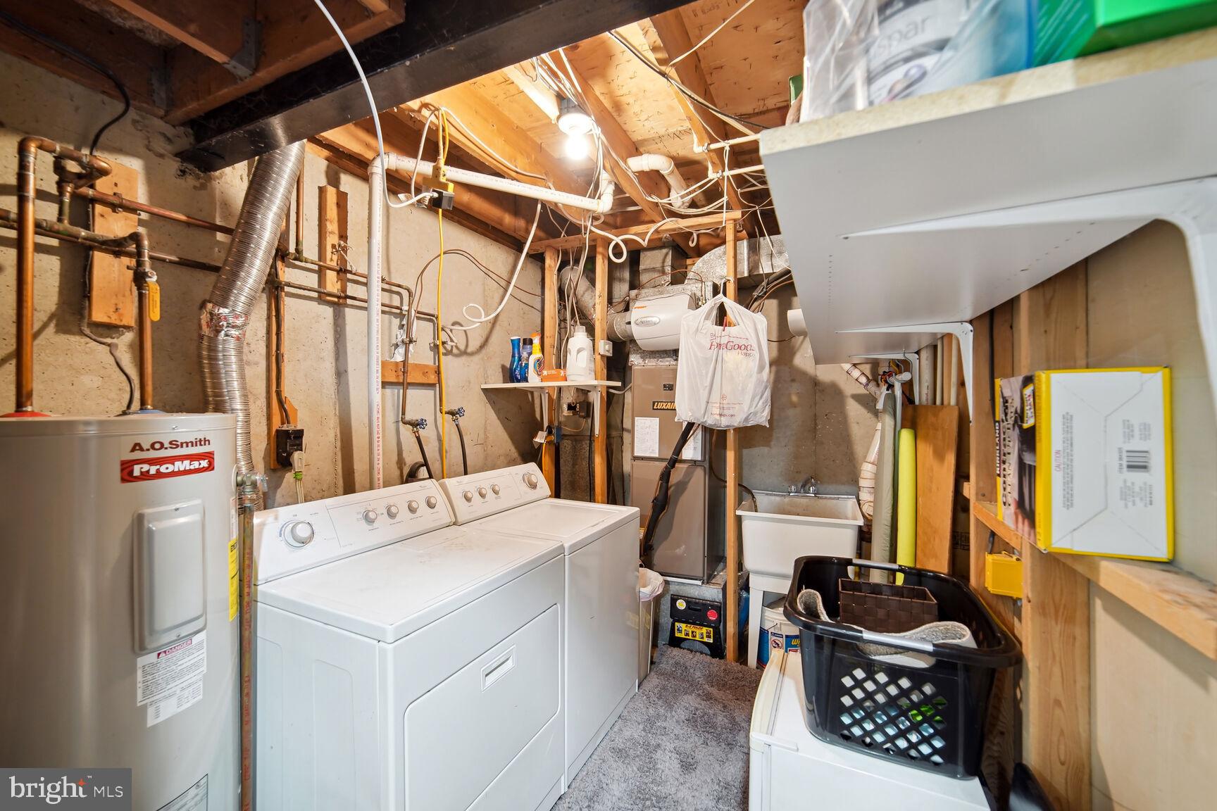 POTOMAC CHASE - Residential