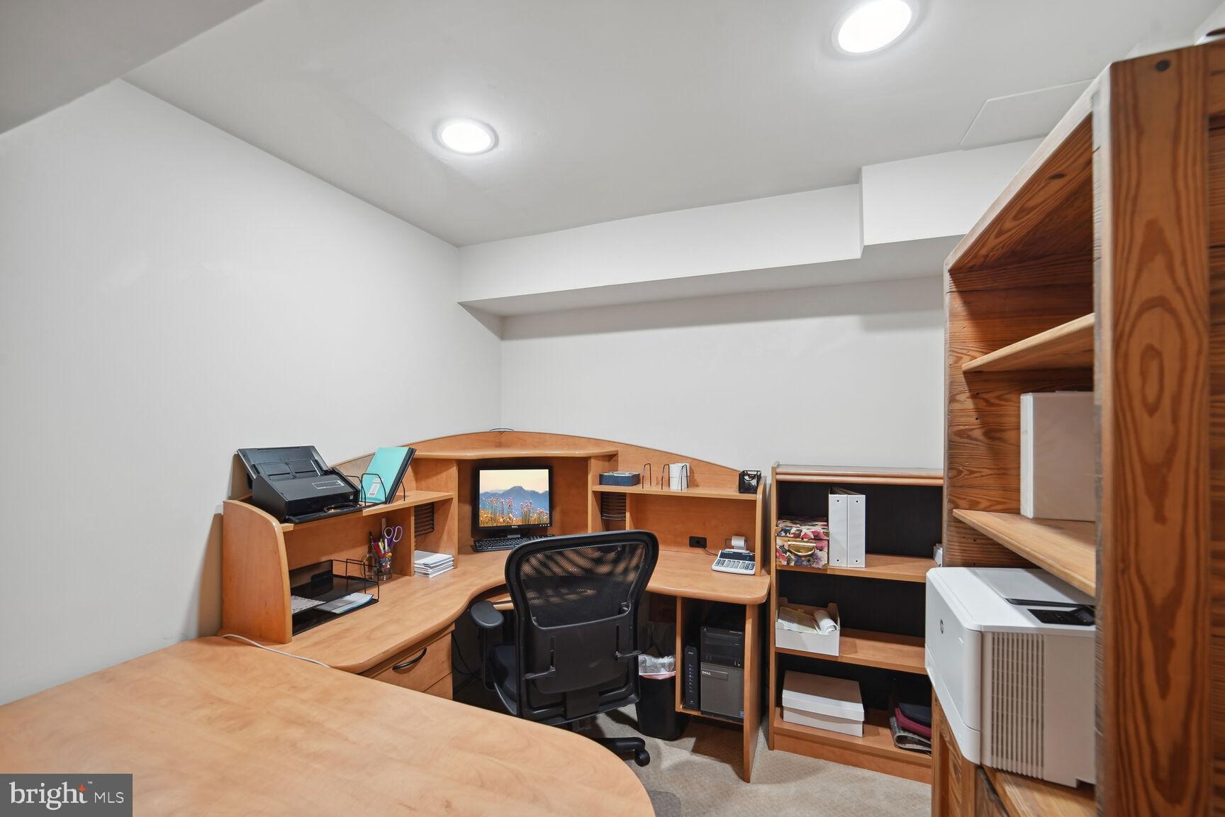 POTOMAC CHASE - Residential