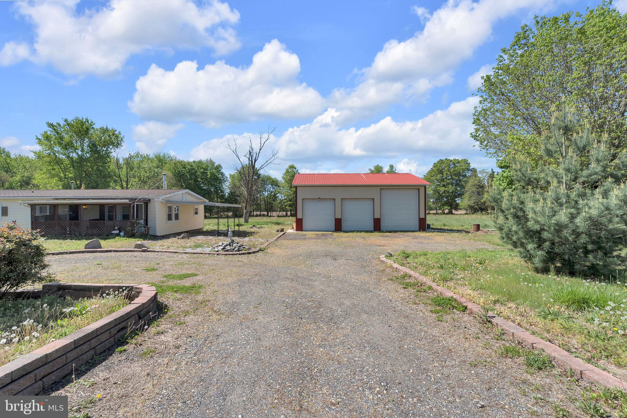 347 QUAKER NECK ROAD