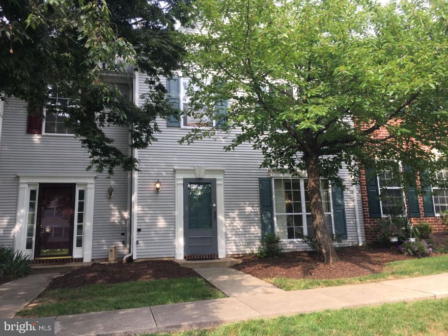 Welcome to this lovely and quiet Saucon Valley townhome located in the highly sought-after Society Hill coummunity. Once entering, the wide-open floor plan with an additional 300 sqft space extended from the living room makes you feel free and relax. Only few of its kind you can find in the community.  The thoughtfully designed open concept on the 1st floor encompassing a living room with a wood burning fire place, a half bathroom, a dining room, and a kitchen. The outdoor patio provides you a space to enjoy the beauty of nature. A master suite has a walk-in closet and an array of windows, and its bathroom has a huge bath tub, a show unit, and a double sink vanity.  The second additional bedroom has its own full bathroom as well.  The community amenity includes a clubhouse, a swimming pool, tennis courts, playground, and the newly placed fire pit area. The monthly association fee covers maintenance of the exterior of the house, lawn maintenance, trash and snow removal, and the common area maintenance. You can easily walk to the Saucon Rail Trail, the water street park, the Hellertown main street for dining, and more. 
Don't miss out on the opportunity to make this beautiful townhome your new home sweet home!