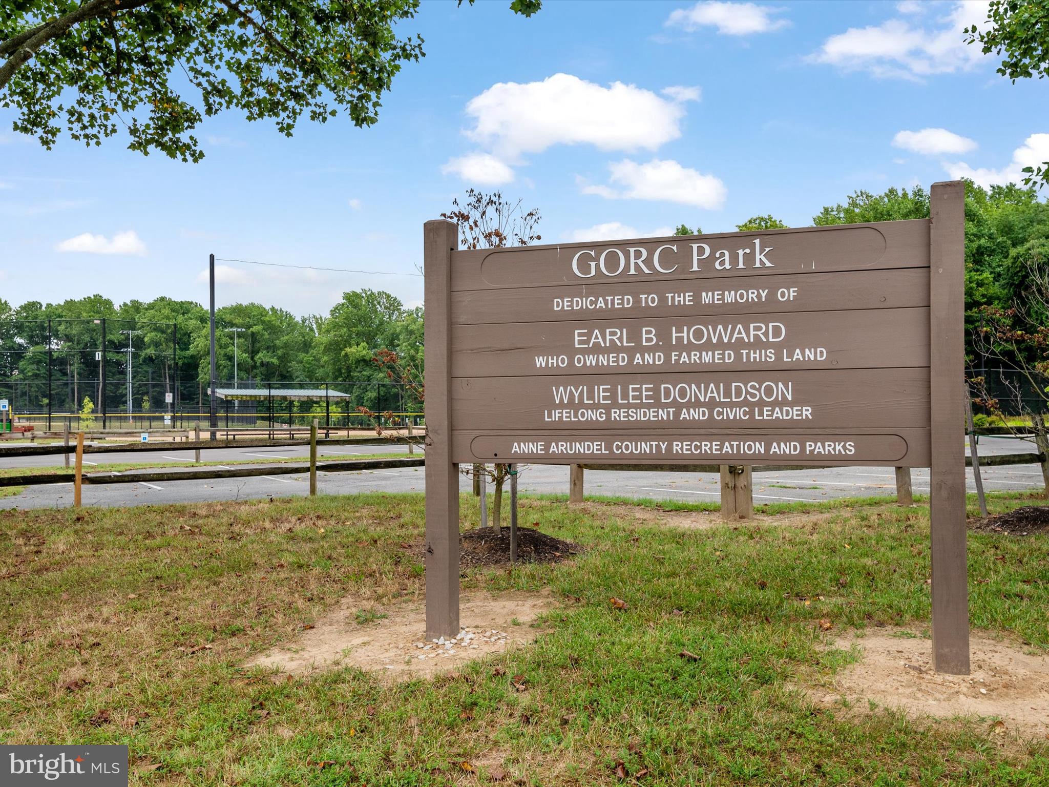 PINEY ORCHARD - Residential