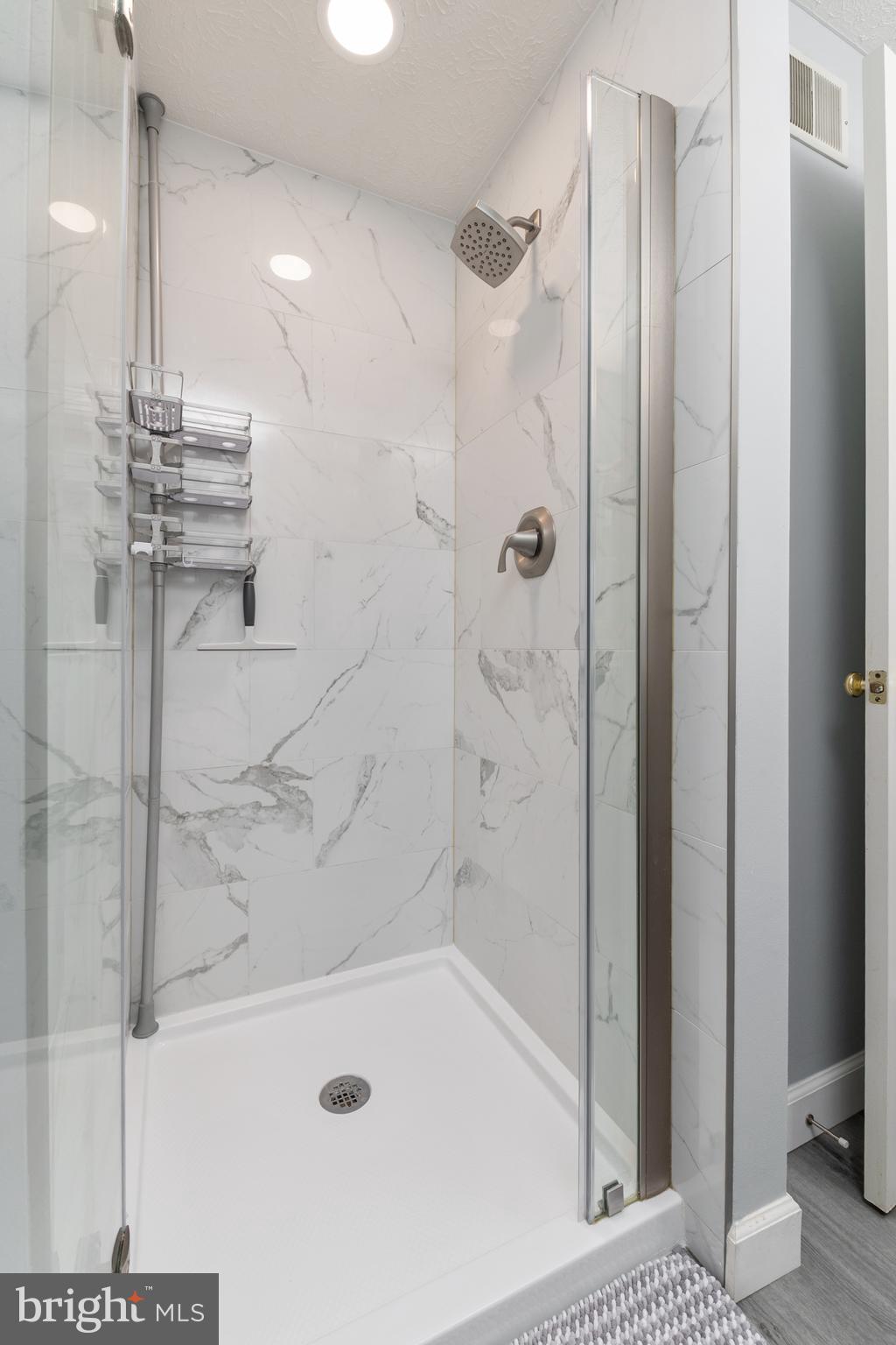 PINEY ORCHARD - Residential