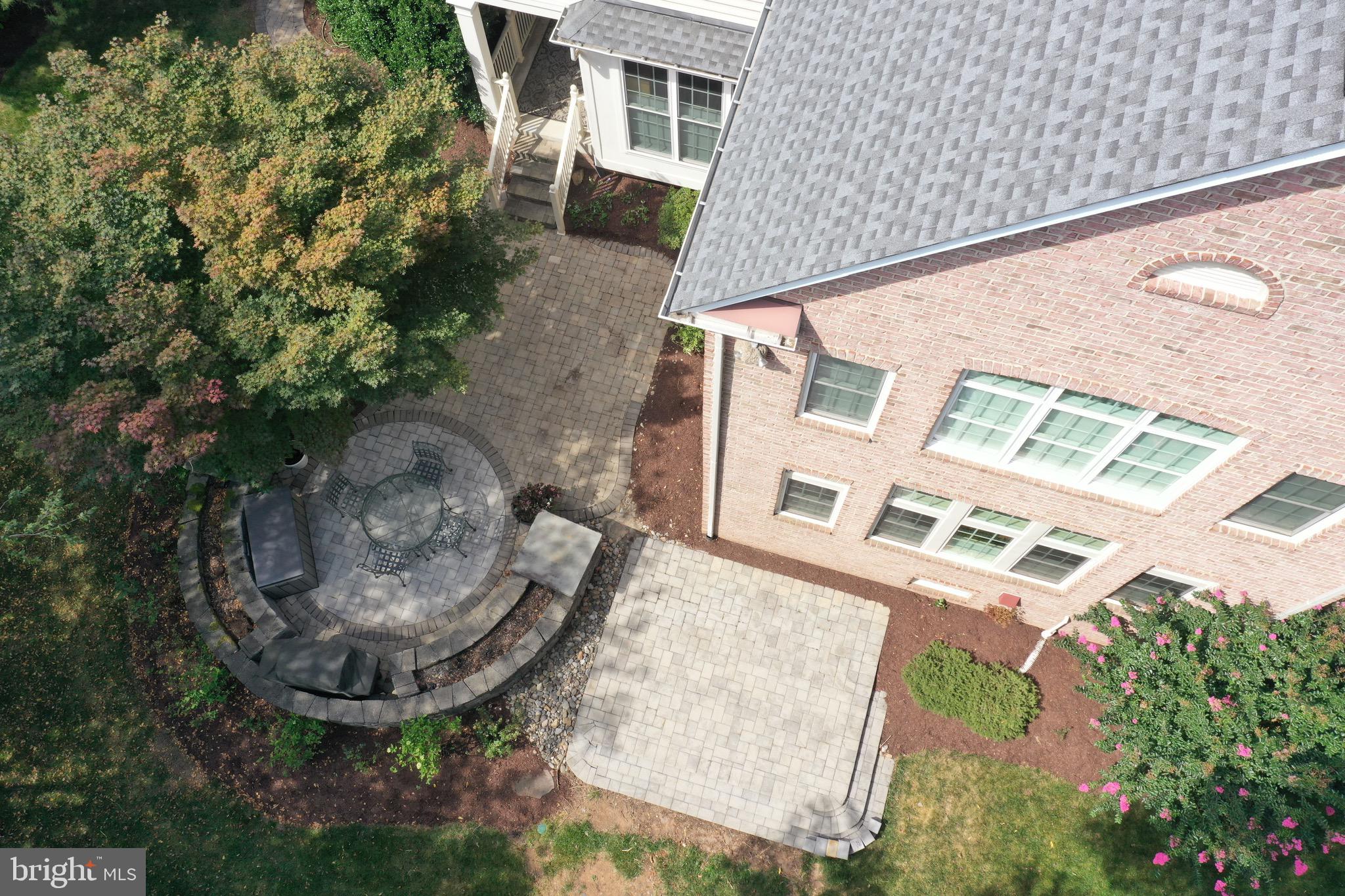 RIVER CREEK - Residential