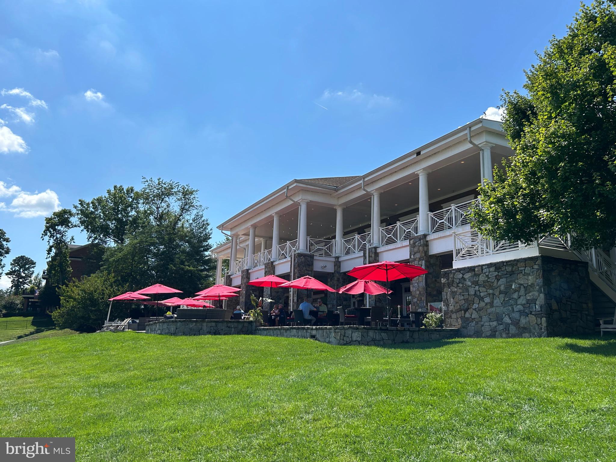 RIVER CREEK - Residential