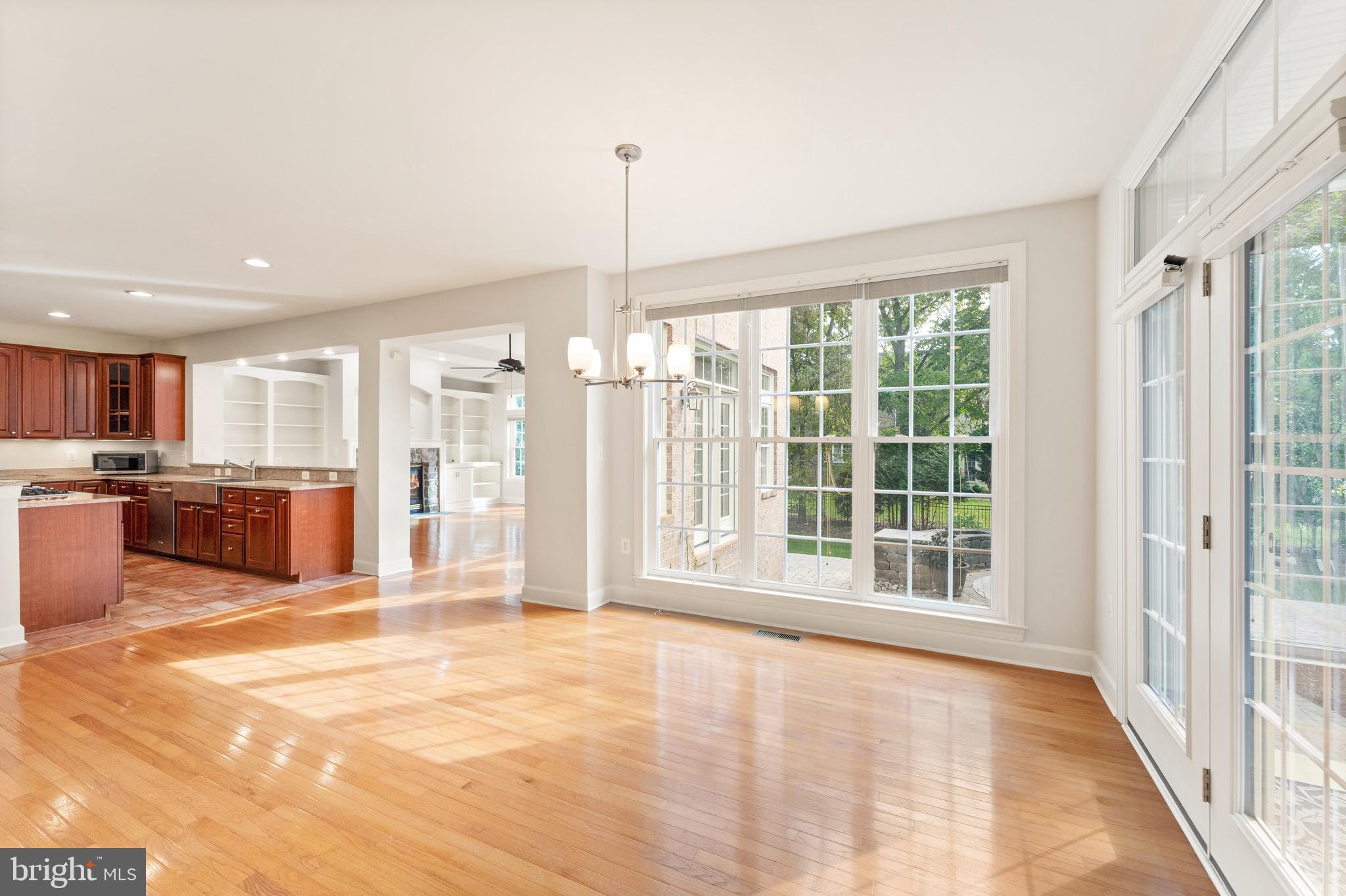 RIVER CREEK - Residential