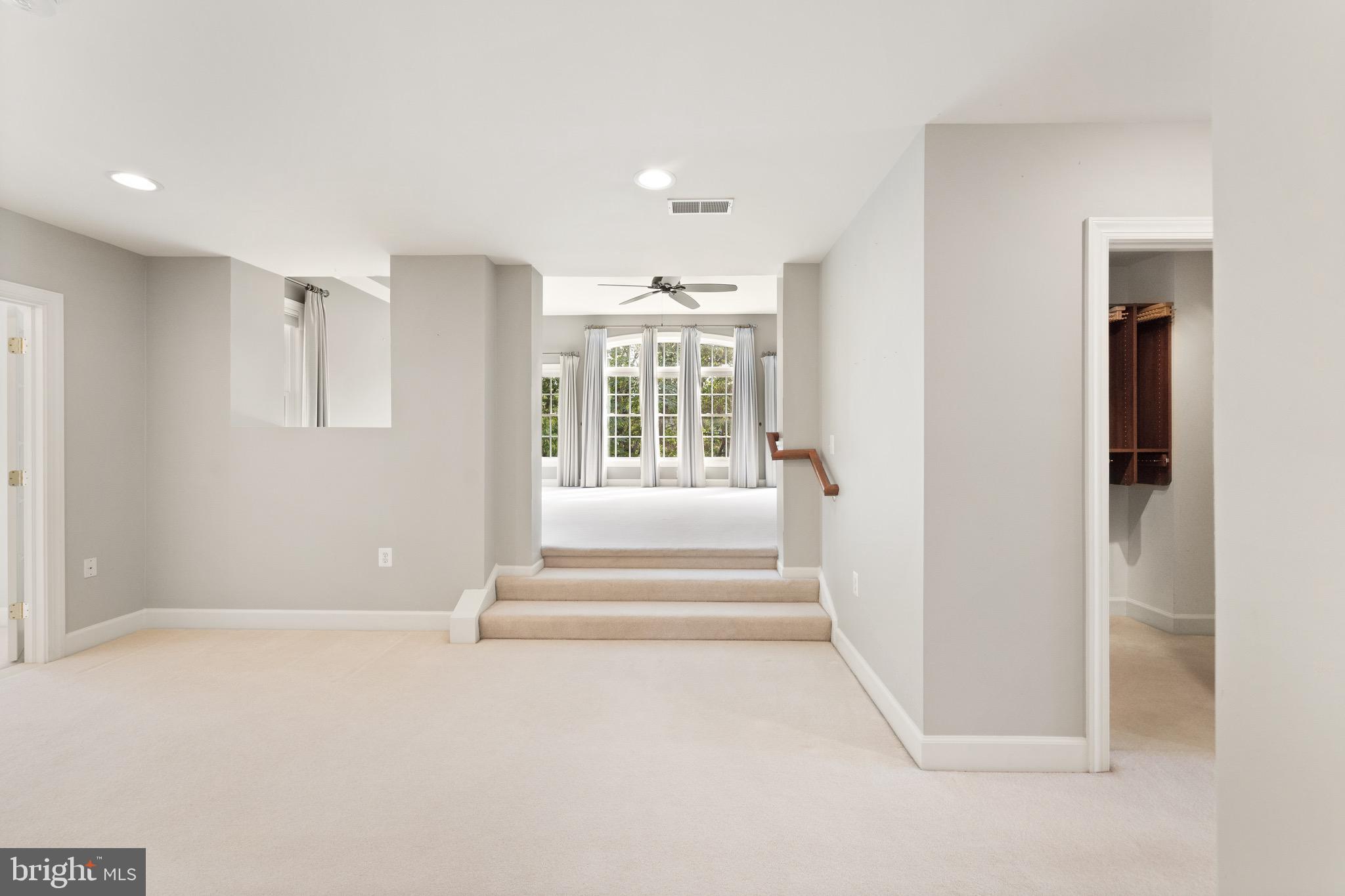 RIVER CREEK - Residential