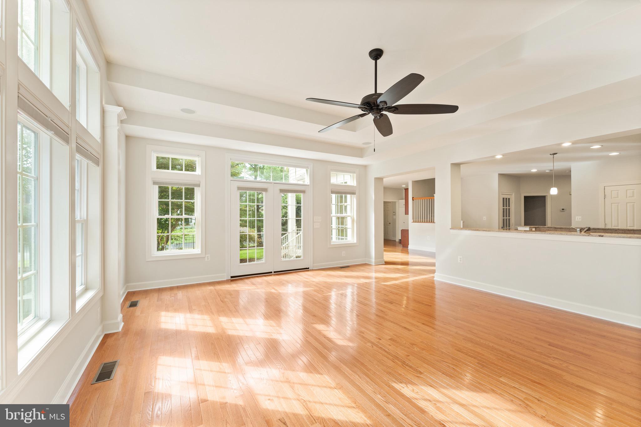 RIVER CREEK - Residential