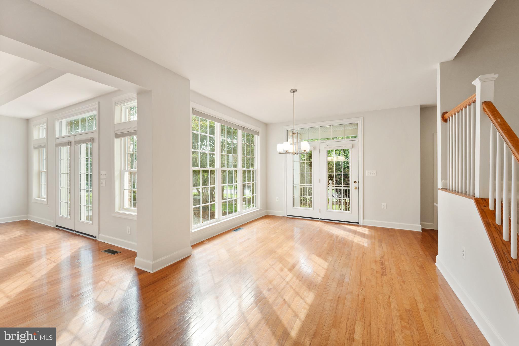 RIVER CREEK - Residential