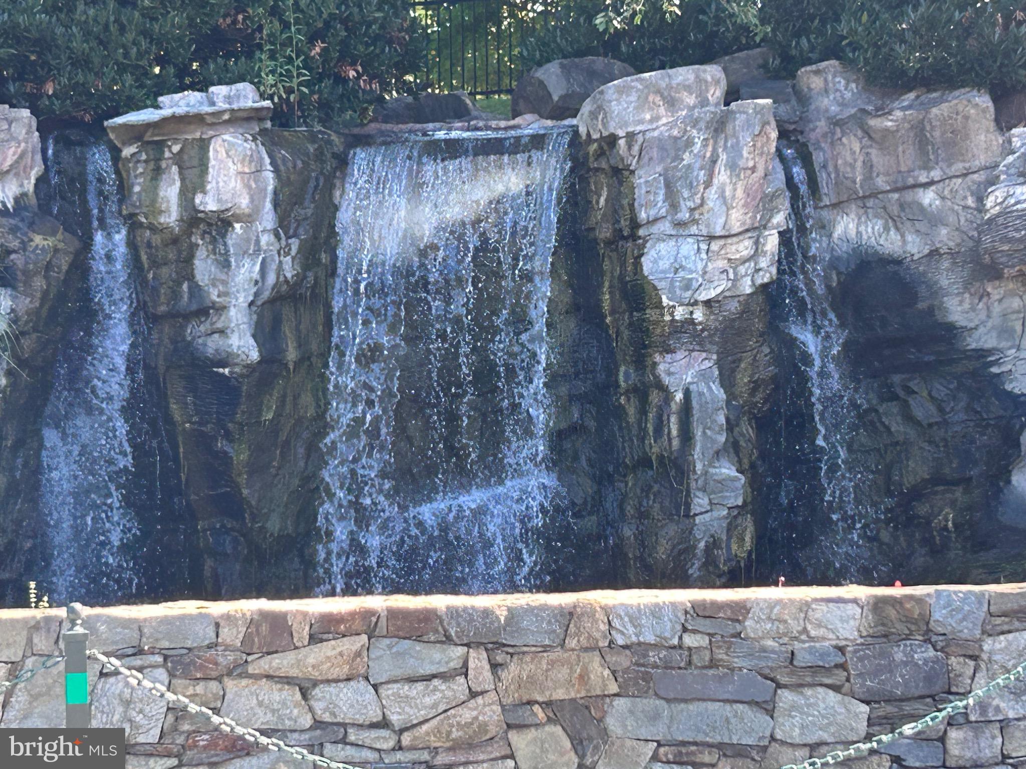 RIVER CREEK - Residential