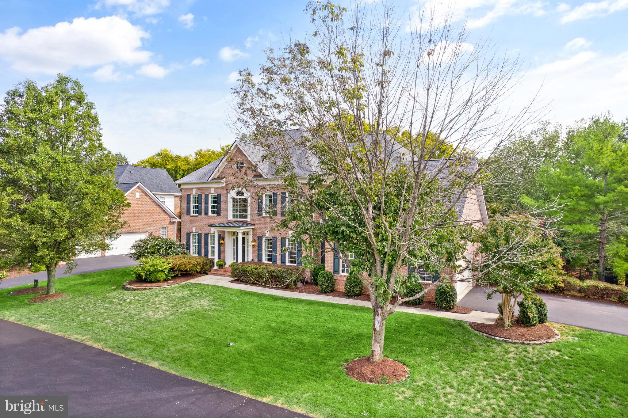 RIVER CREEK - Residential