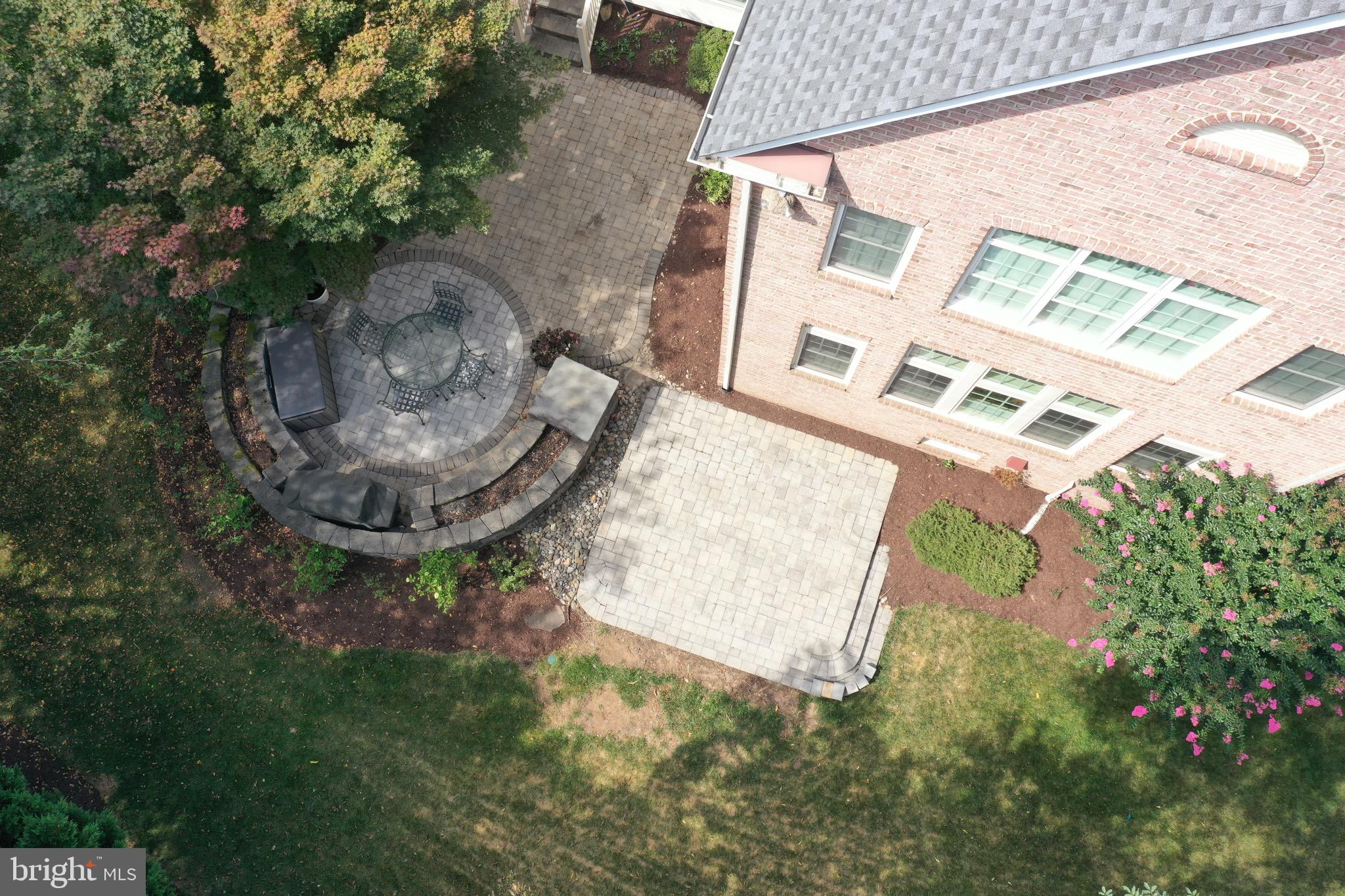 RIVER CREEK - Residential